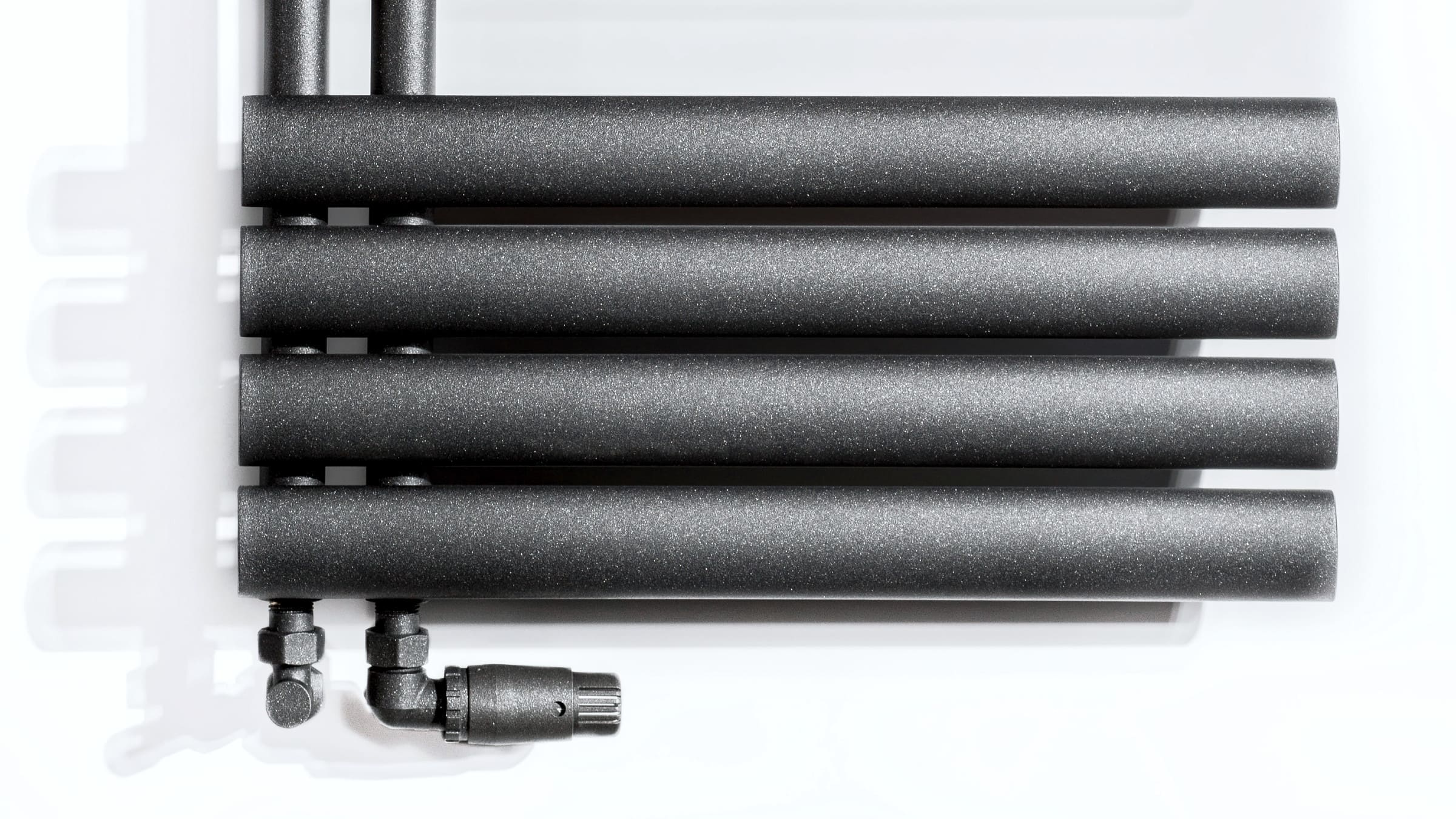 Largo Głogów Salon Łazienek - wyposażenie i aranżacja